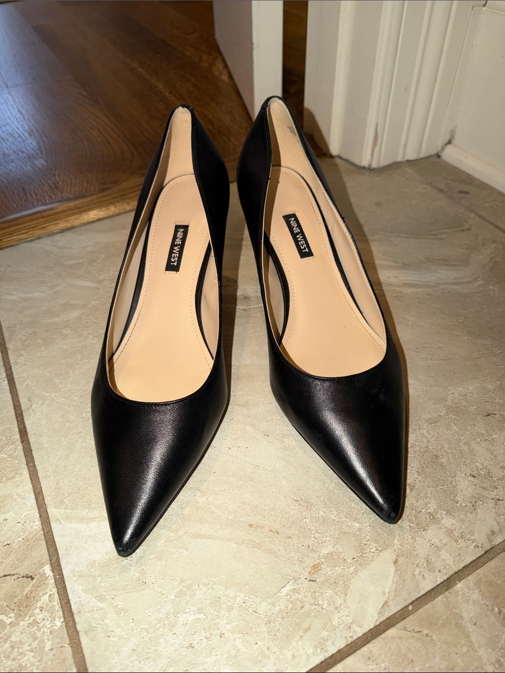 Nine West Black Pointed Toe Leather Pumps